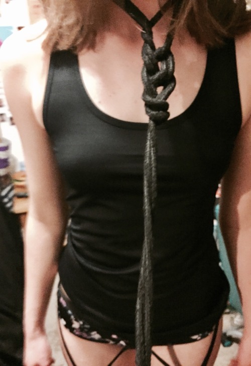 Some photos with some clothing and other stuff borrowed from a friend. Eh, I prefer different stuff 