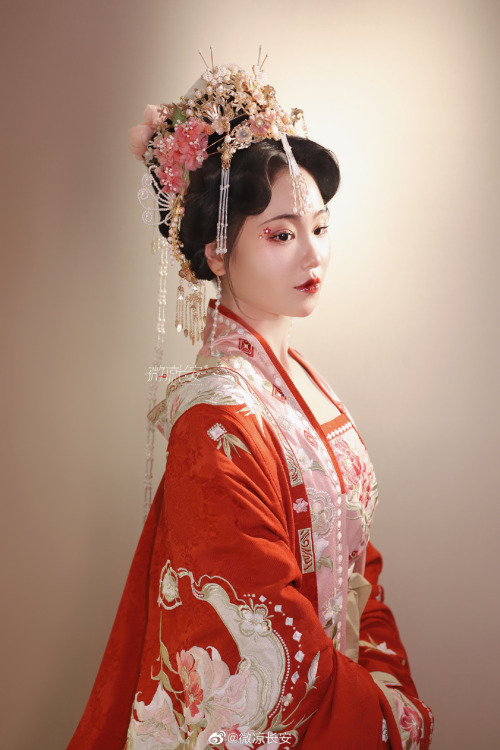 chinese wedding hanfu by 微凉长安