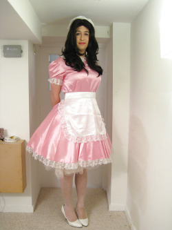 sissyprincessjennifer:  My favourite photo of mine. I truly love that maid uniform, and love to serve in it, for the pleasure of Real Men and Women everywhere :) 