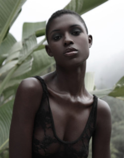 crystal-black-babes:  Jodie Smith’s nipples