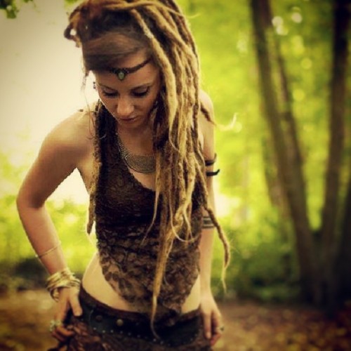 #rastafari #rastafarai #rastagirl #rstastyle #rastas #rasta #rastalove #dread #dreadloock #beautiful #girl #onelove #naturaleza