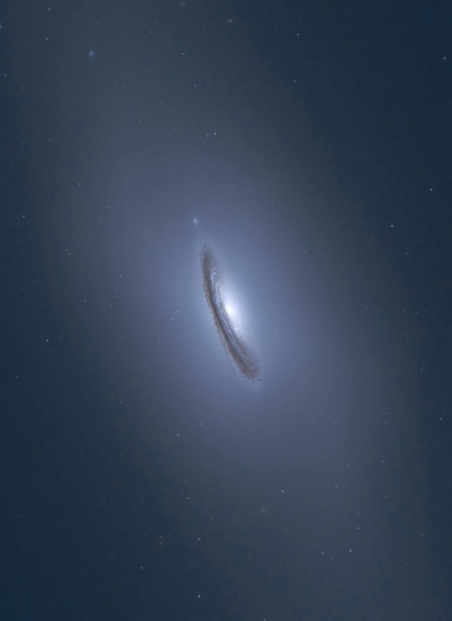 thedemon-hauntedworld:NGC 4526 Credit: NASA/Hubble, Judy Schmidt