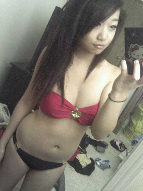 kimchihotstuff:  sexy! :D