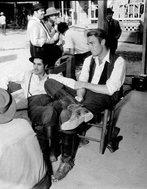 wehadfacesthen:Tyrone Power and Randolph Scott taking a break on the set of Jesse James  (Henry King