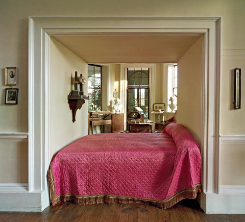 ooyo:  professorsparklepants:  philip-ham:  baroque-babes:  can we pls talk about thomas jefferson’s bed  like imagine him sliding across the bed and into his office  Impress them with your love-making then impress them with your law-making.  #what