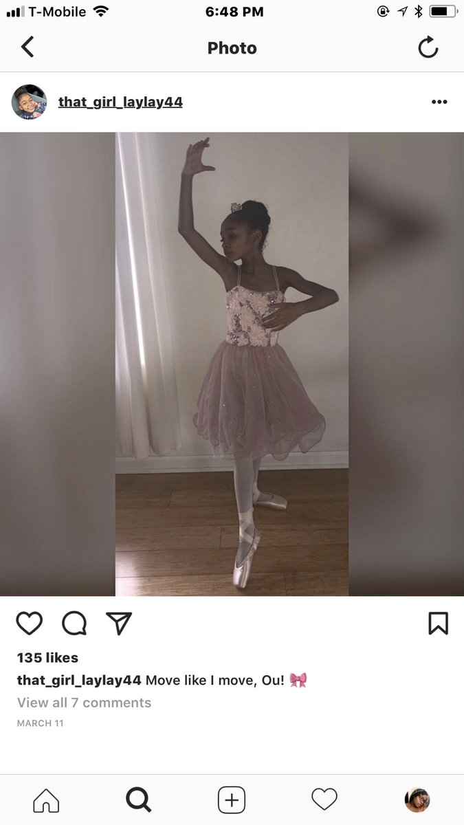 uluhlynx: thatpettyblackgirl:   Power #BlackGirlsMagic   Found her lol     And she