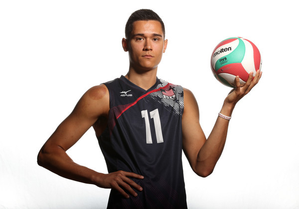 cichypit:    USA Indoor Volleyball Portrait Shoot  ↳ Micah Christenson   