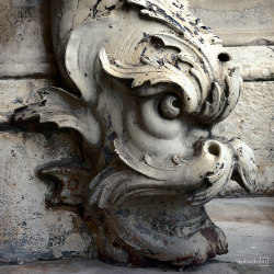 gargoyle, Musée du Louvre, Paris