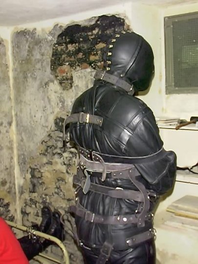 lairtherubear:  <drool>  I can smell the leather from hereWishful thinking