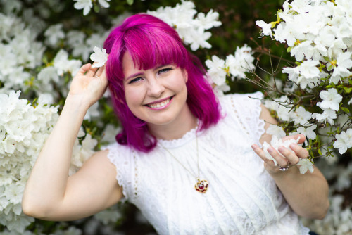 Pink Hairz!A few weeks ago I got to see @gothlauren at Talking Headz Salon in Philadelphia to finall