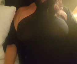 juicylips72:  Live this Lil  sexy number 