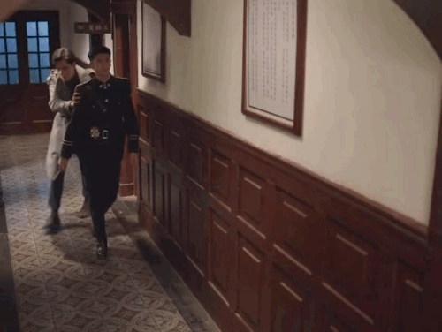 lu yao dragging chusheng out of a room before chusheng moves away, turning towards him to argue about something