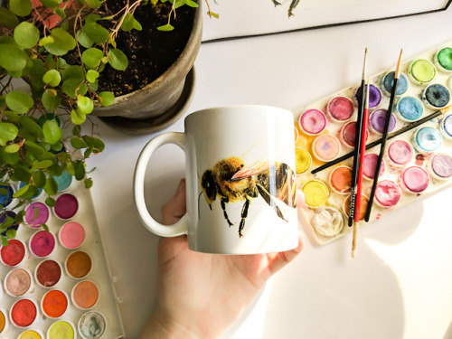 zaiguu-etsy:Honeybee Mug //Zaiguu