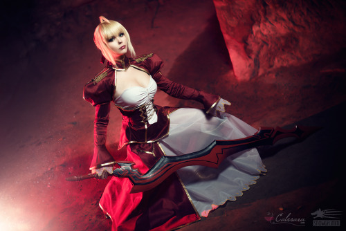 hotcosplaychicks:  Saber Nero - Fate/Extra III by Calssara   Follow us on Twitter - http://twitter.com/hotcosplaychick 