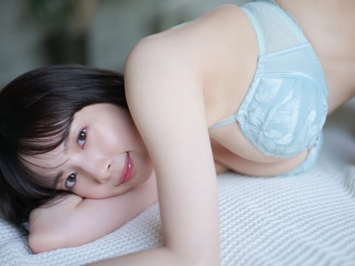 Porn deepbluetomato:    岡田紗佳   photos