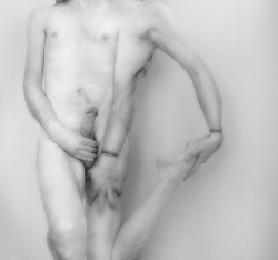 graeandresen:  triple nipple.7.2 (self-portrait) - Copyright © Græ Andresen 