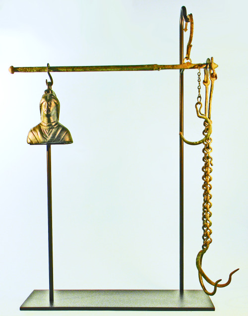 rodonnell-hixenbaugh: Roman Bronze Steelyard Balance with Minerva Weight An ancient Roman bronze ste