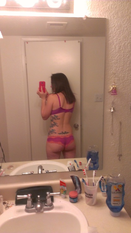 Sugars shares her ink, in this reverse mirror porn pictures