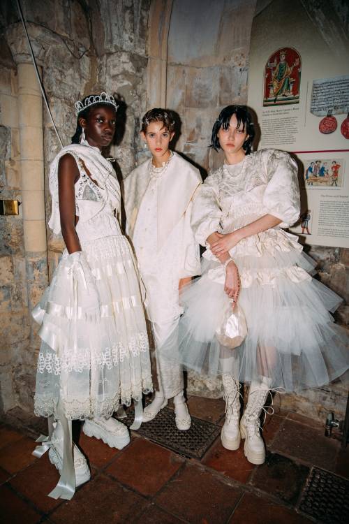 thegivenchythree:backstage Simone Rocha s/s 2022