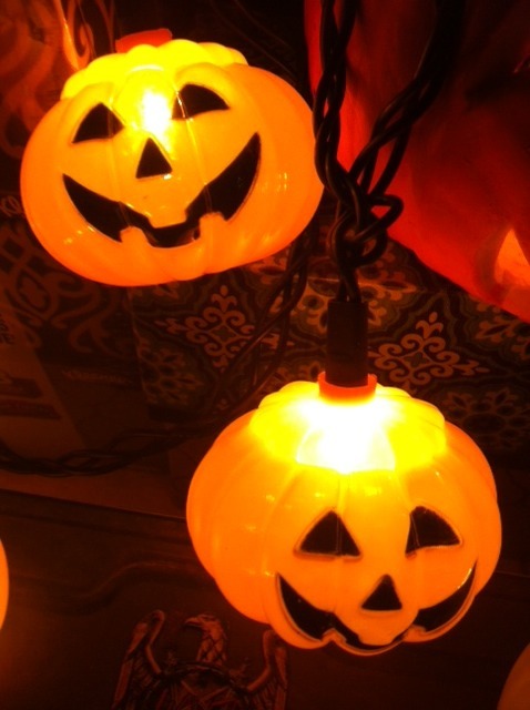 ink-metal-art:  MY PUMPKIN LIGHTS