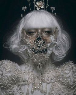 beautifulbizarremagazine:  Top 100 Wearable