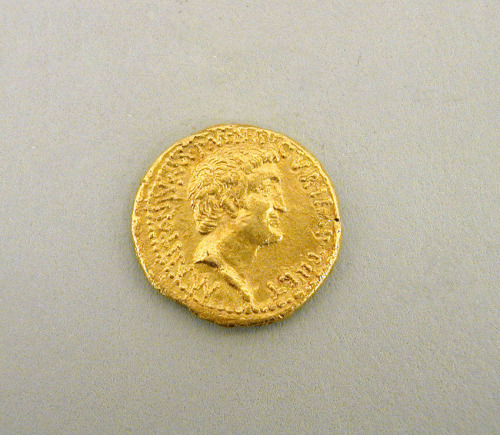 tiny-librarian: Gold aureus of Mark Antony, dated to 36 B.C. Source