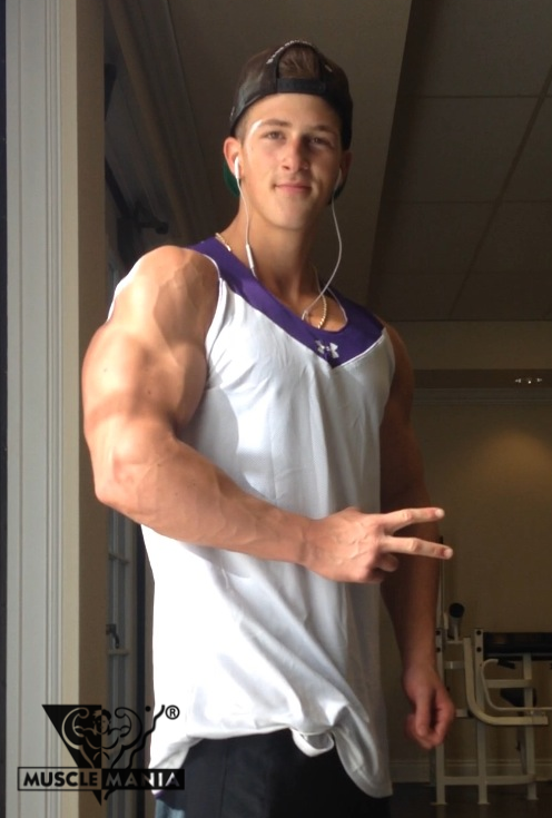 livinglifewithderek:  http://tinyurl.com/mxzd9w4 