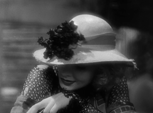 sesiondemadrugada: Blonde Venus (Josef von Sternberg, 1932).