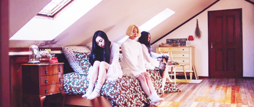 kpop cinematography → galaxy // ladies code