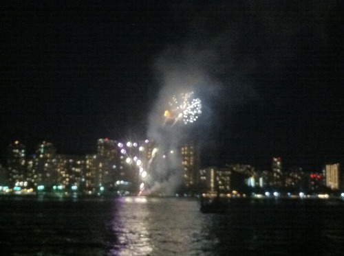 gummijay:  A catamaran ride in Waikiki with a fireworks show. I love my job. I got bored and flew to Hawaii for 40$!!