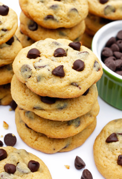 verticalfood:  Chocolate Chip Cookies 
