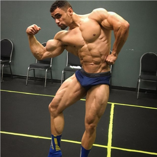 dafyddbach:  The Incredible form of 21 year old Jordan Plantiko of the US.For more muscle hunkery follow @dafyddbach