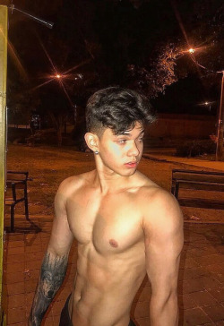 mexicogay-chacales:  Julian Aristizabal montoya