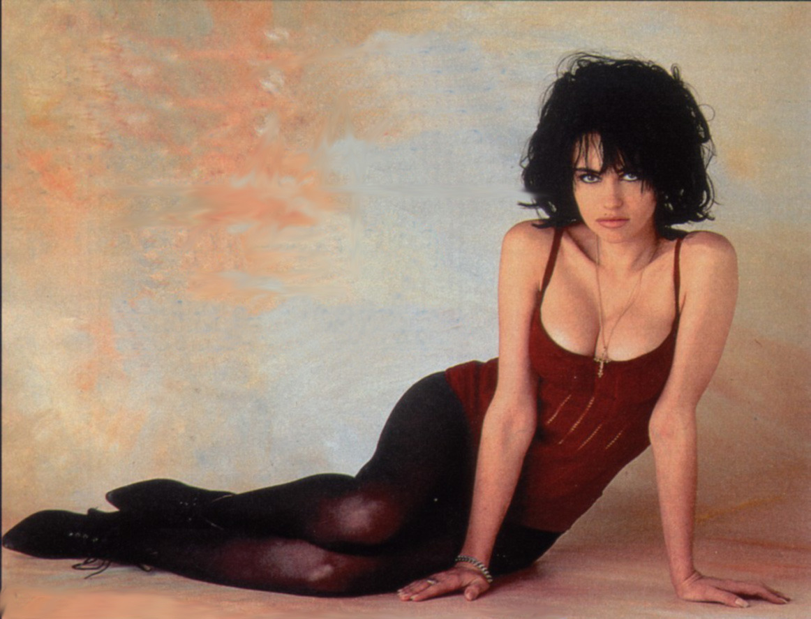 loveinaromanticcity:  Beatrice Dalle 