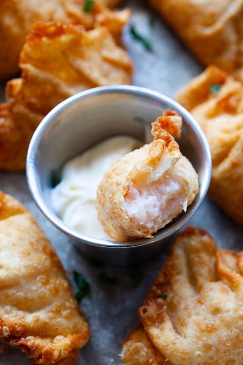 foodffs:  Fried Shrimp WontonsFollow for recipesIs this how you roll?