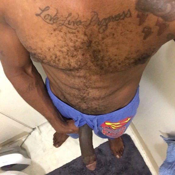 seeker310:  bigdxxk623:  babiboi07:  http://babiboi07.tumblr.com  Damn how i like