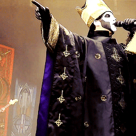 Endless Ghifs 29/? Source Year Zero Con Papa Emeritus Il Terzo