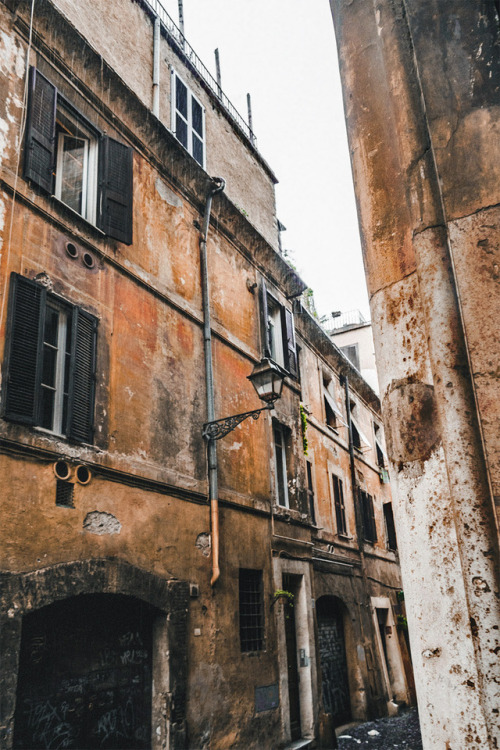 Via del Colosseo | RomeItaly | Narrow streets