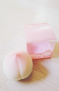 chickabiddy: Tony Moly Peach Hand Cream (｡･ω･｡)