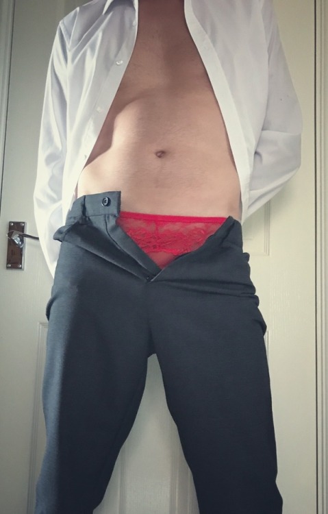 cdbuzz8519: Job interview. They always say put your power pants on. Well here’s mine. I wonder if th