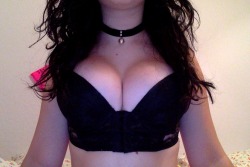 rad-as-hell-zik:  my tits look massive  