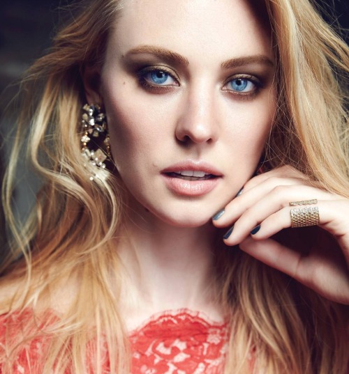 gentlemanboners:  Deborah Ann Woll. https://www.snapchat.com/add/gentlemanboners