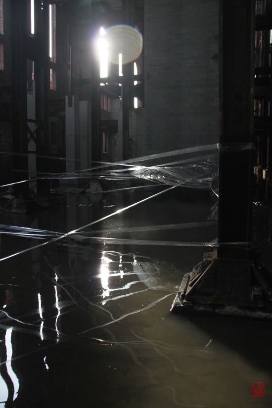 nearlya:  Andre Wee, Reflections of a moment, 2010