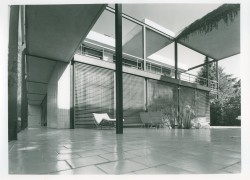 arquitecturavolatil-blog: Casa OKS (1957)Antonio Bonet, Arq.Martinez - Buenos Aires - Argentina