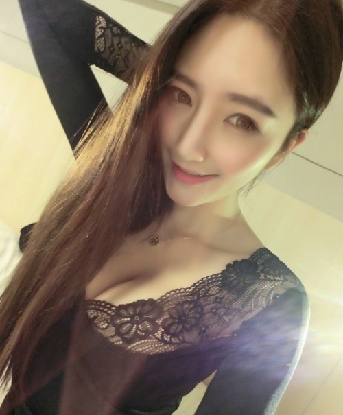 yiduiyi: 一对一果聊QQ1829177627