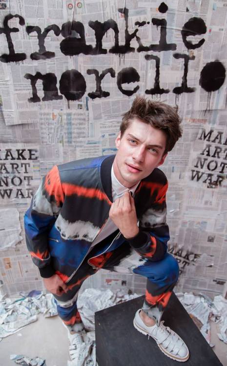 00suika00:Frankie Morello Milan Spring/Summer 2015 Men’s Fashion Show Official Behind The Scen
