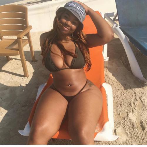 melanins-finest:  Meet hot single black ladies