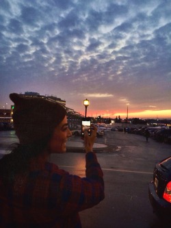  She thought the sunset was pretty but I thought she was prettier 