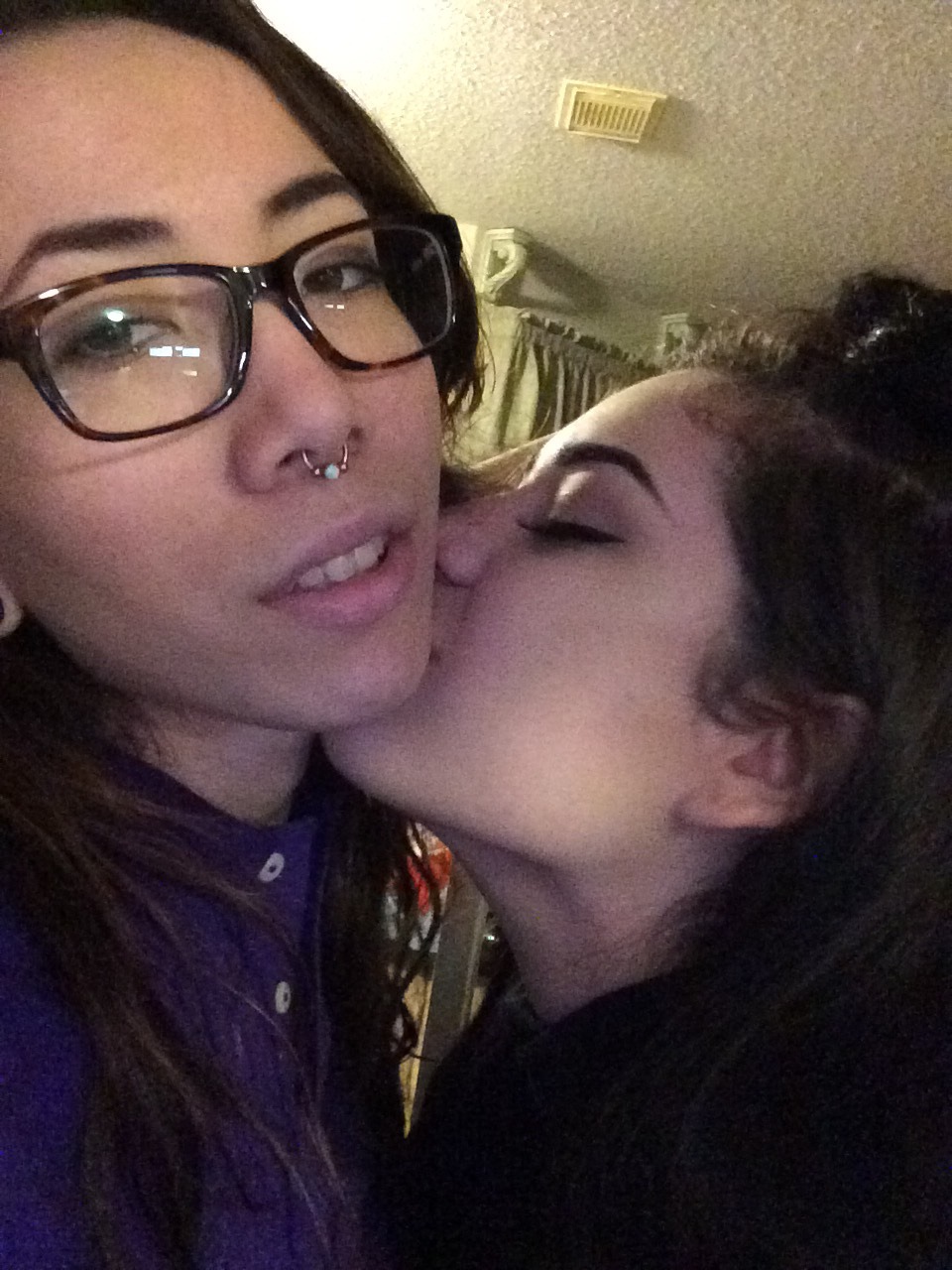 halfpeach:  happi selfie