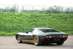 itcars:  Lamborghini Miura SVImage by Diego